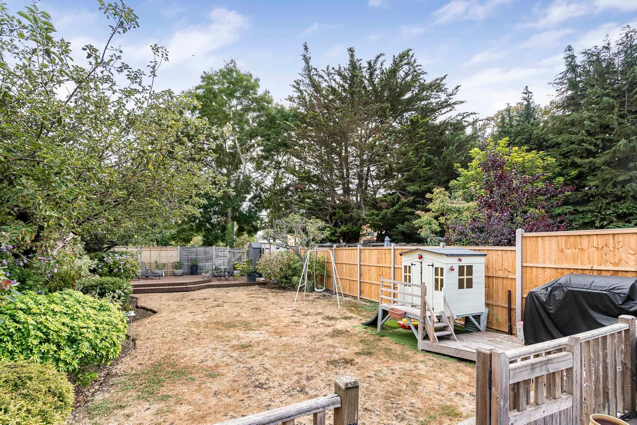 Penton Hook Road, Staines-upon-Thames, TW18, photo 18