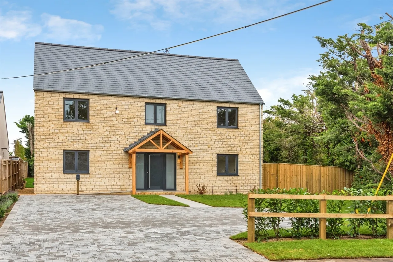 5 bed house for sale — Well Lane, Curbridge, Witney