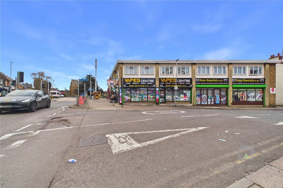 2 bed flat for sale — Lutterworth Road, Abington, Northampton, NN1
