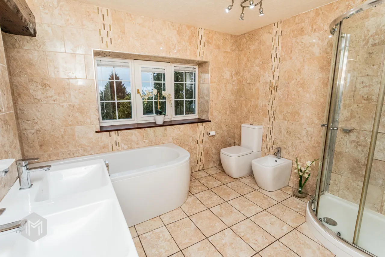90a Watling Street, Affetside, Bury, BL8 3QW, photo 16