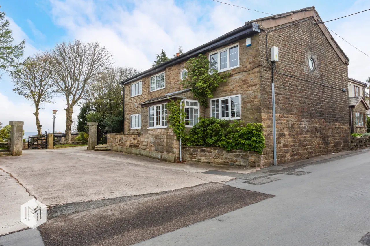 90a Watling Street, Affetside, Bury, BL8 3QW, photo 33