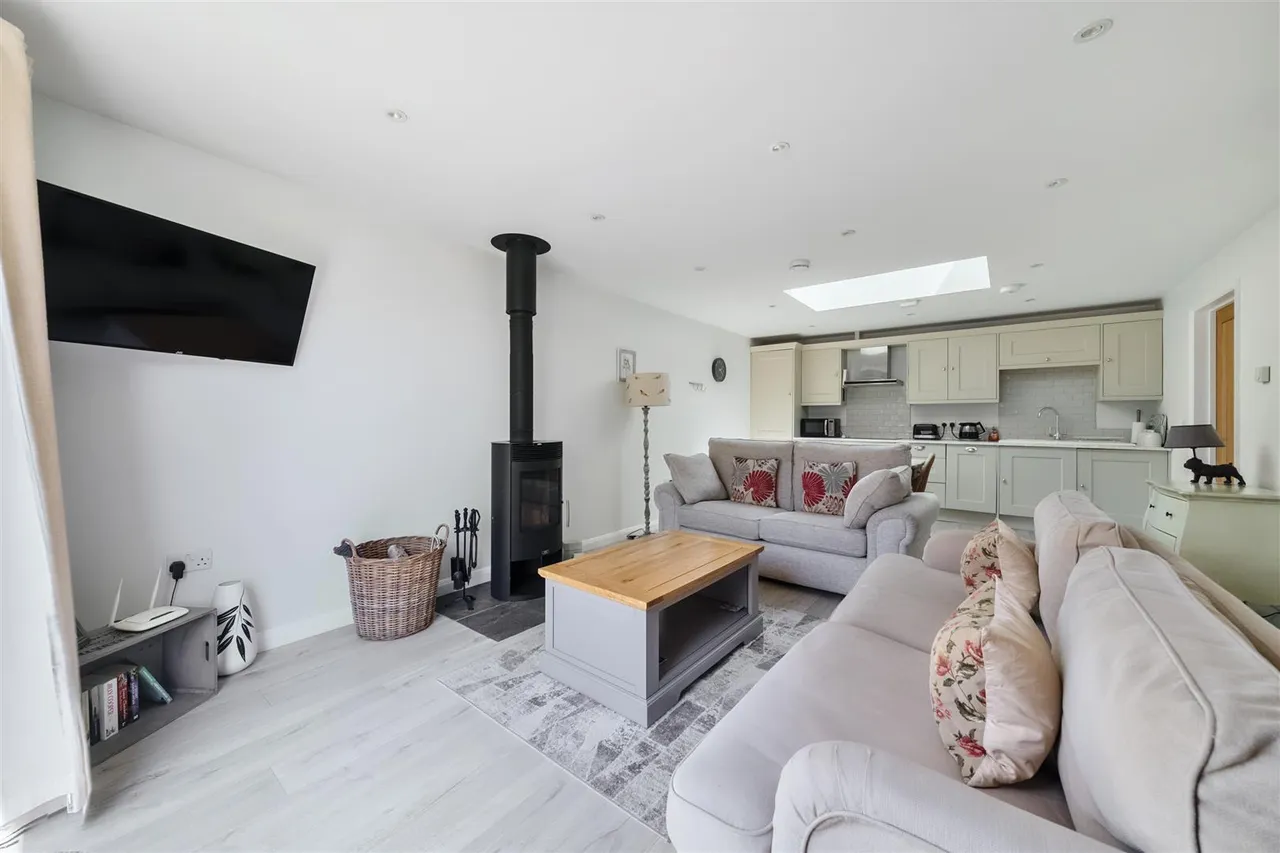 Little Abshot Road, Abshot, Warsash, photo 4
