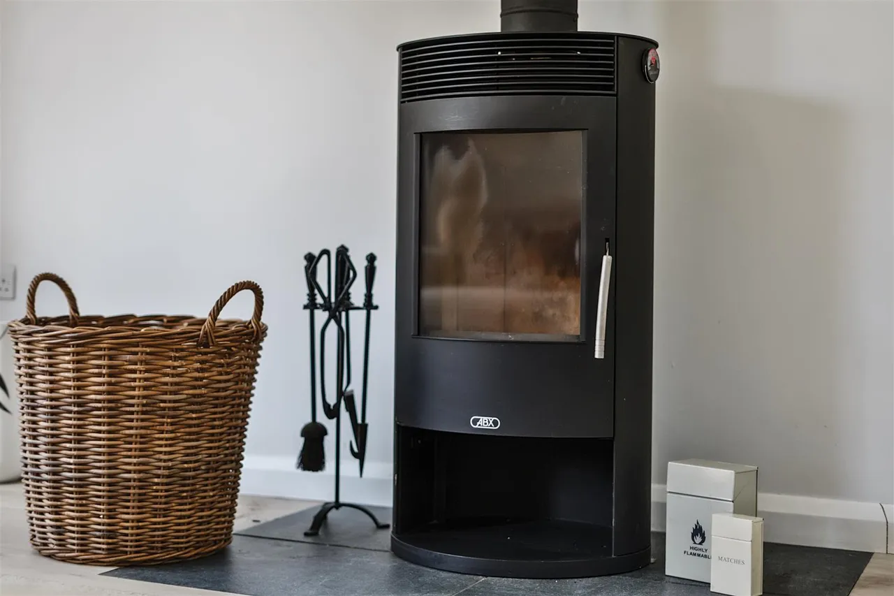 Little Abshot Road, Abshot, Warsash, photo 5