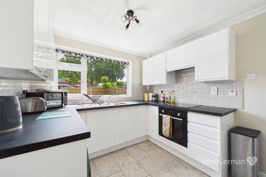 Marlborough Way, Uttoxeter, photo 6