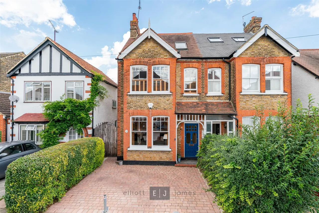 Lower Park Road, Loughton, photo 2