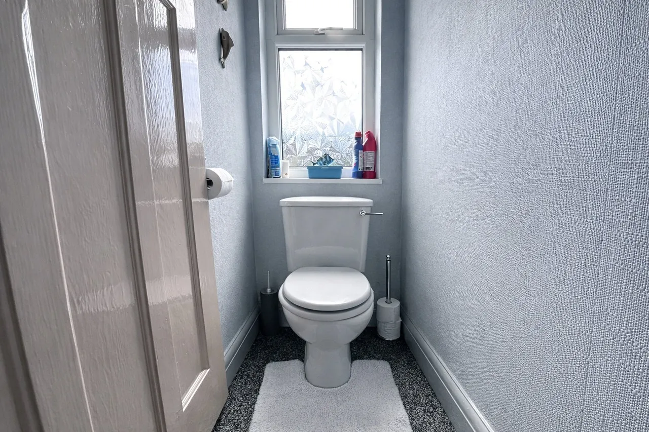 Dialstone Lane, STOCKPORT, Cheshire, SK2, photo 10