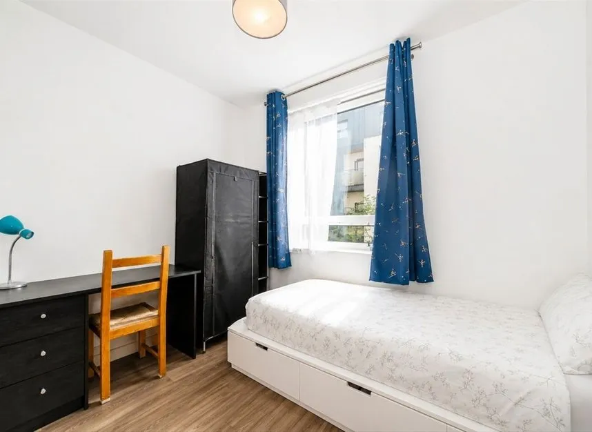 London Road, Isleworth, TW7, photo 5