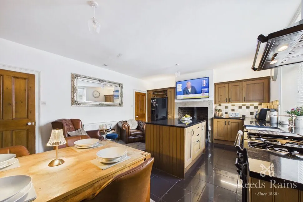 Whitechapel Road, Cleckheaton, West Yorkshire, BD19, photo 5