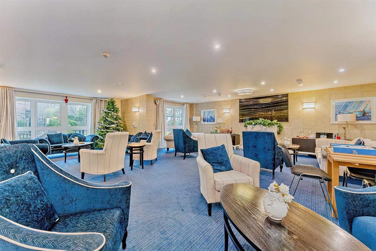 Park View Road, Prestwich, M25, photo 14