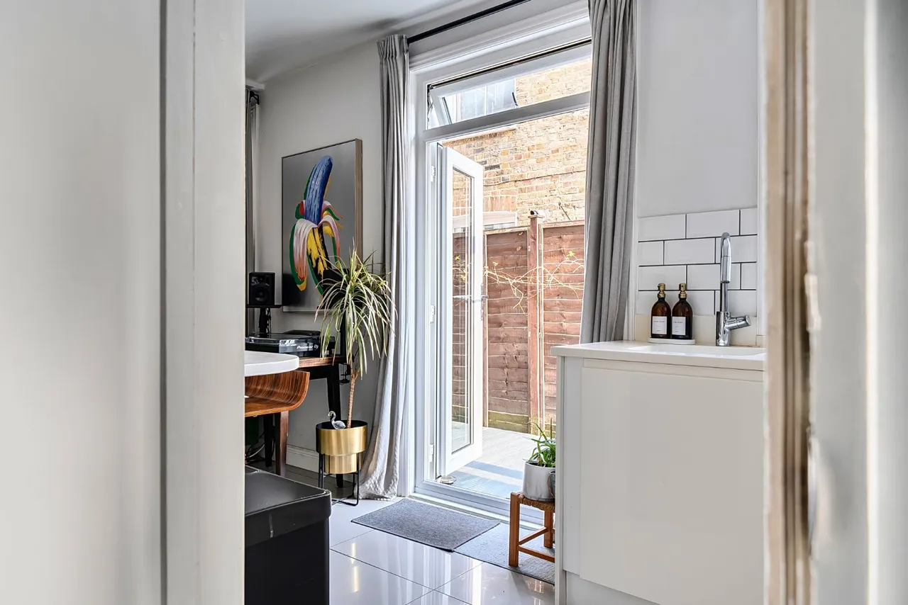 Sellincourt Road, Tooting, London, SW17, photo 9