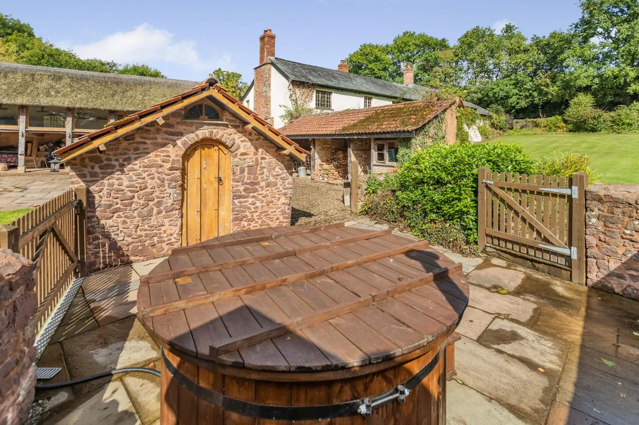 Stockleigh Pomeroy, Crediton, EX17, photo 47
