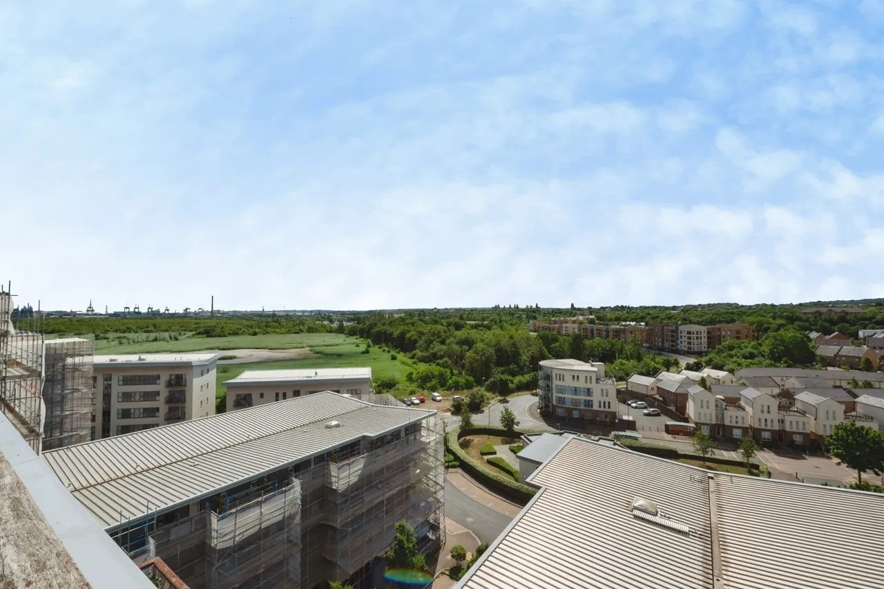 Clovelly Place, Greenhithe, DA9, photo 10