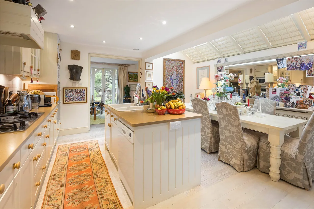 Anhalt Road, London, SW11, photo 2