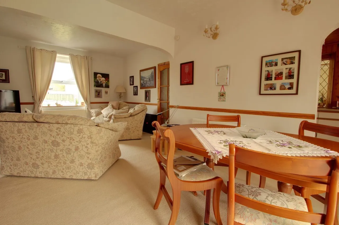 Collett Avenue, Shepton Mallet, BA4, photo 3