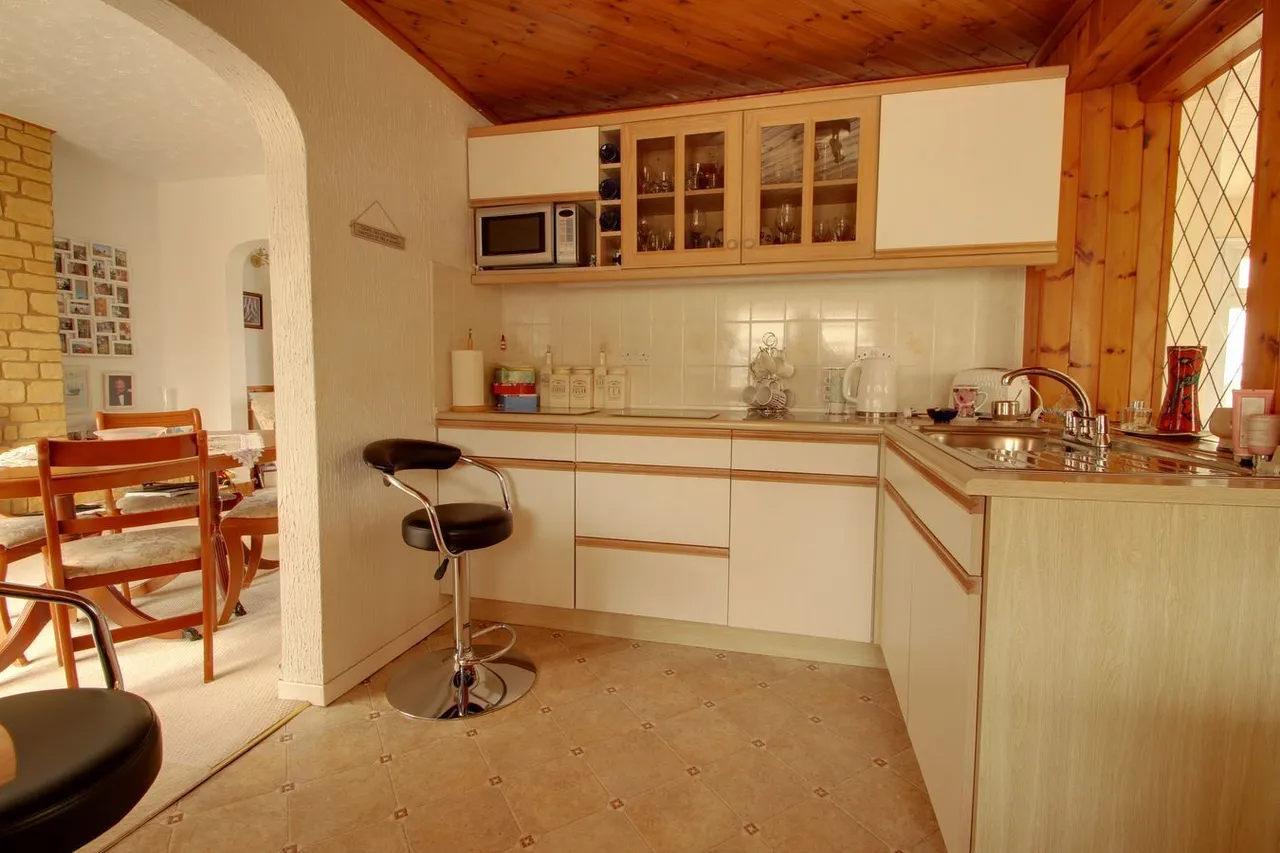 Collett Avenue, Shepton Mallet, BA4, photo 7