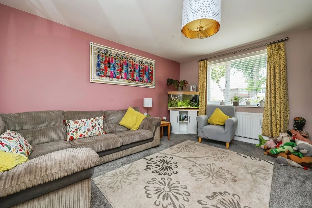 Central Avenue, Hucknall, NG15, photo 3