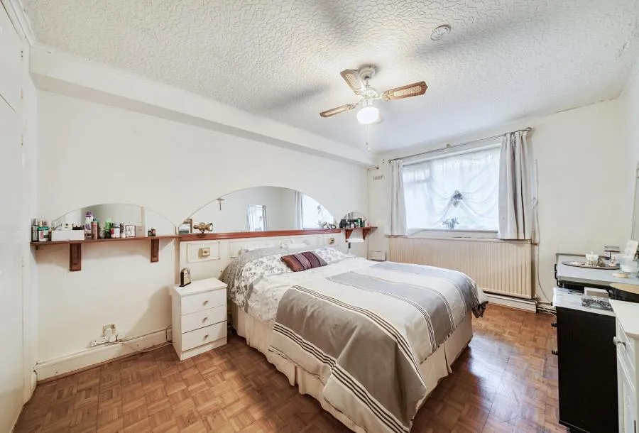 Imperial Gardens, Mitcham, CR4, photo 13