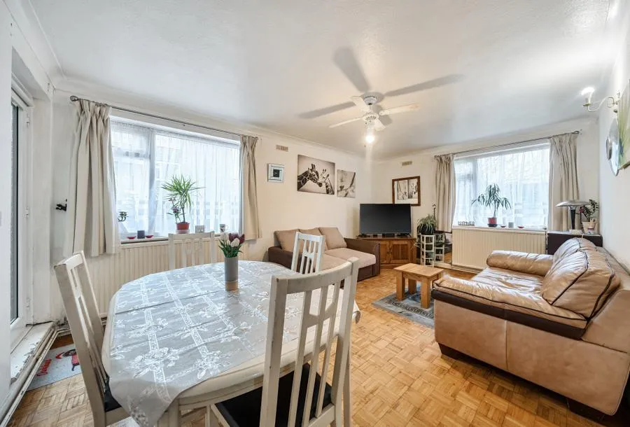 Imperial Gardens, Mitcham, CR4, photo 10