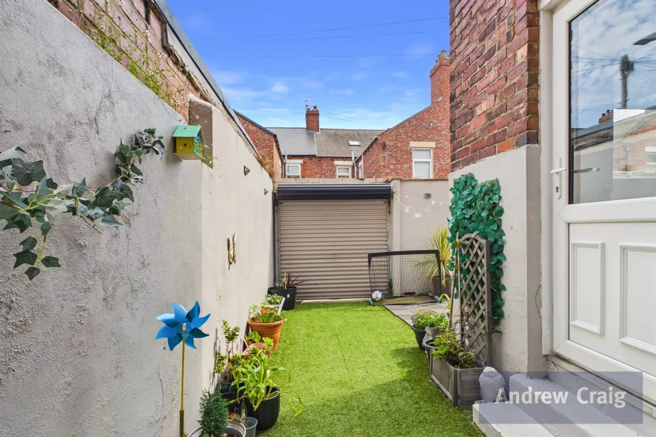 Blagdon Avenue, South Shields, NE34, photo 16