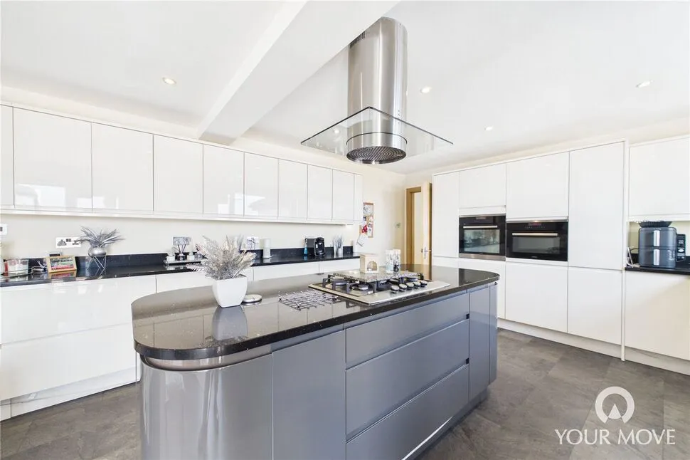 Thorntrees Drive, Thornhill, CA22, photo 2