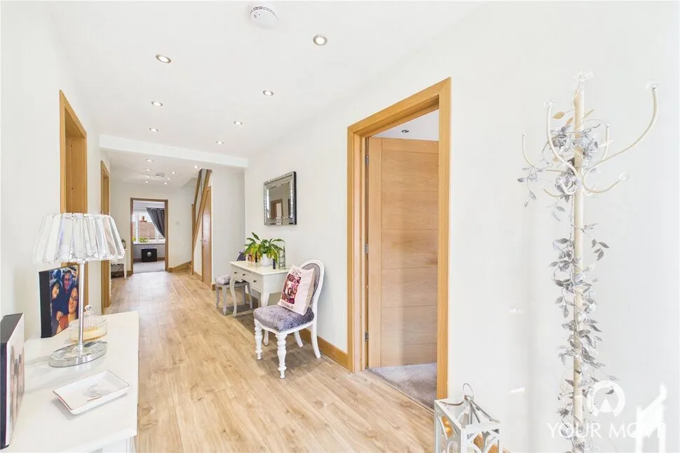 Thorntrees Drive, Thornhill, CA22, photo 6