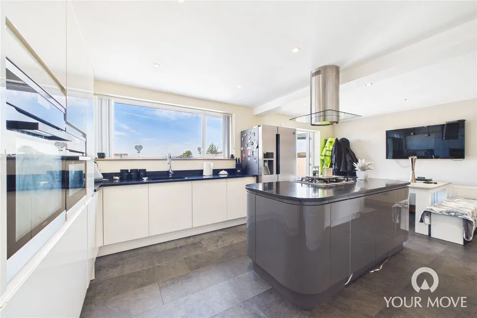 Thorntrees Drive, Thornhill, CA22, photo 7