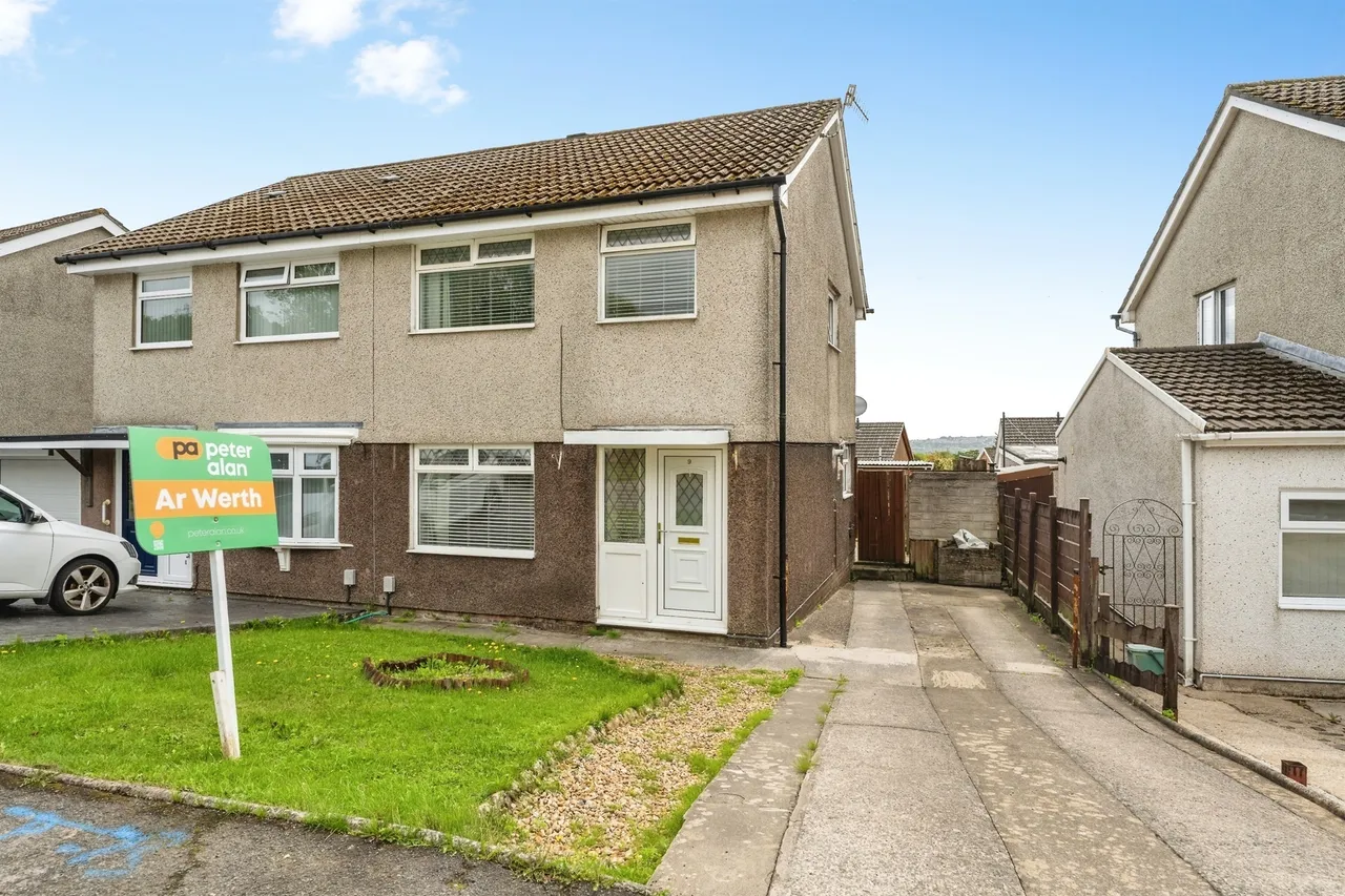 3 bed house for sale, Clos Rhymni Swansea, SA6