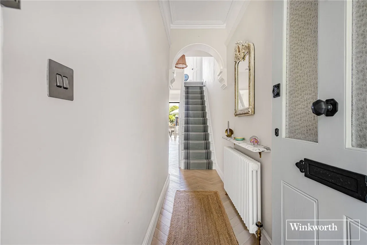 Church Road, Bagshot, GU19, photo 10