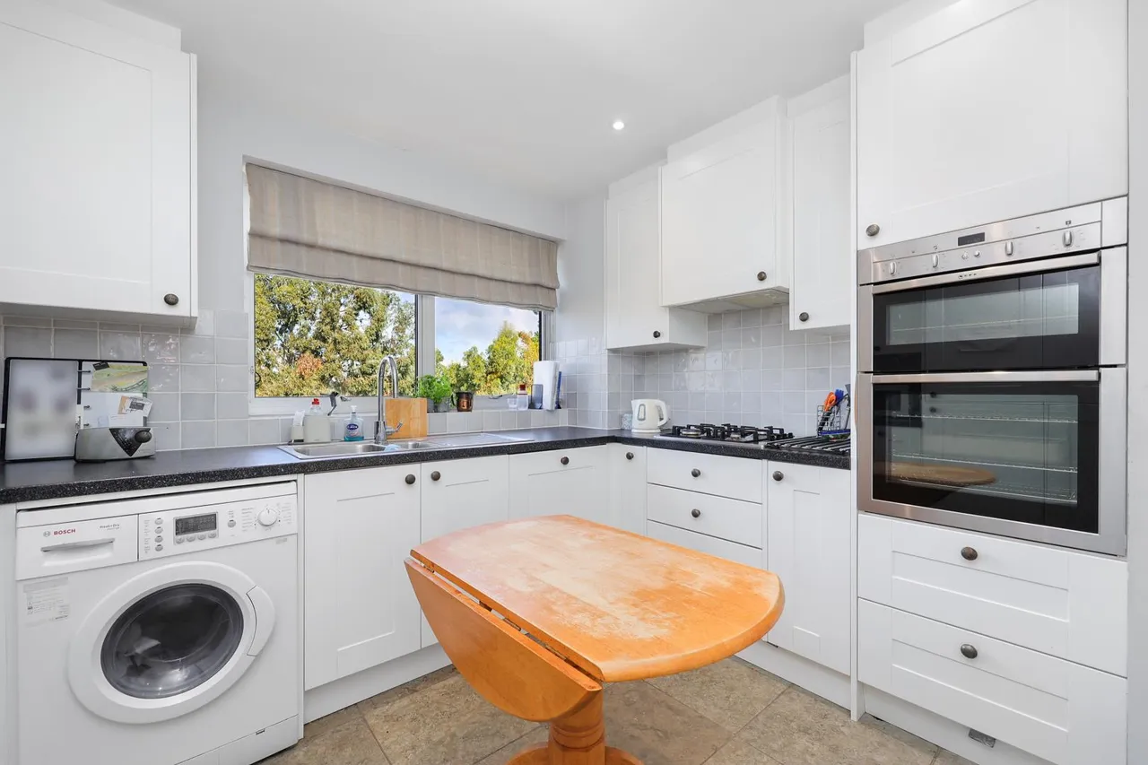 Hanger Vale Lane, London, W5 3AT, photo 5