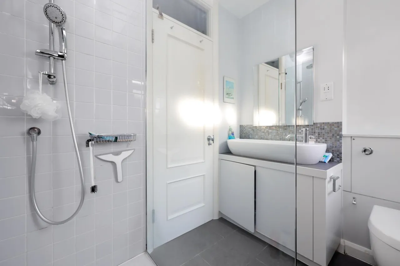 Hanger Vale Lane, London, W5 3AT, photo 10