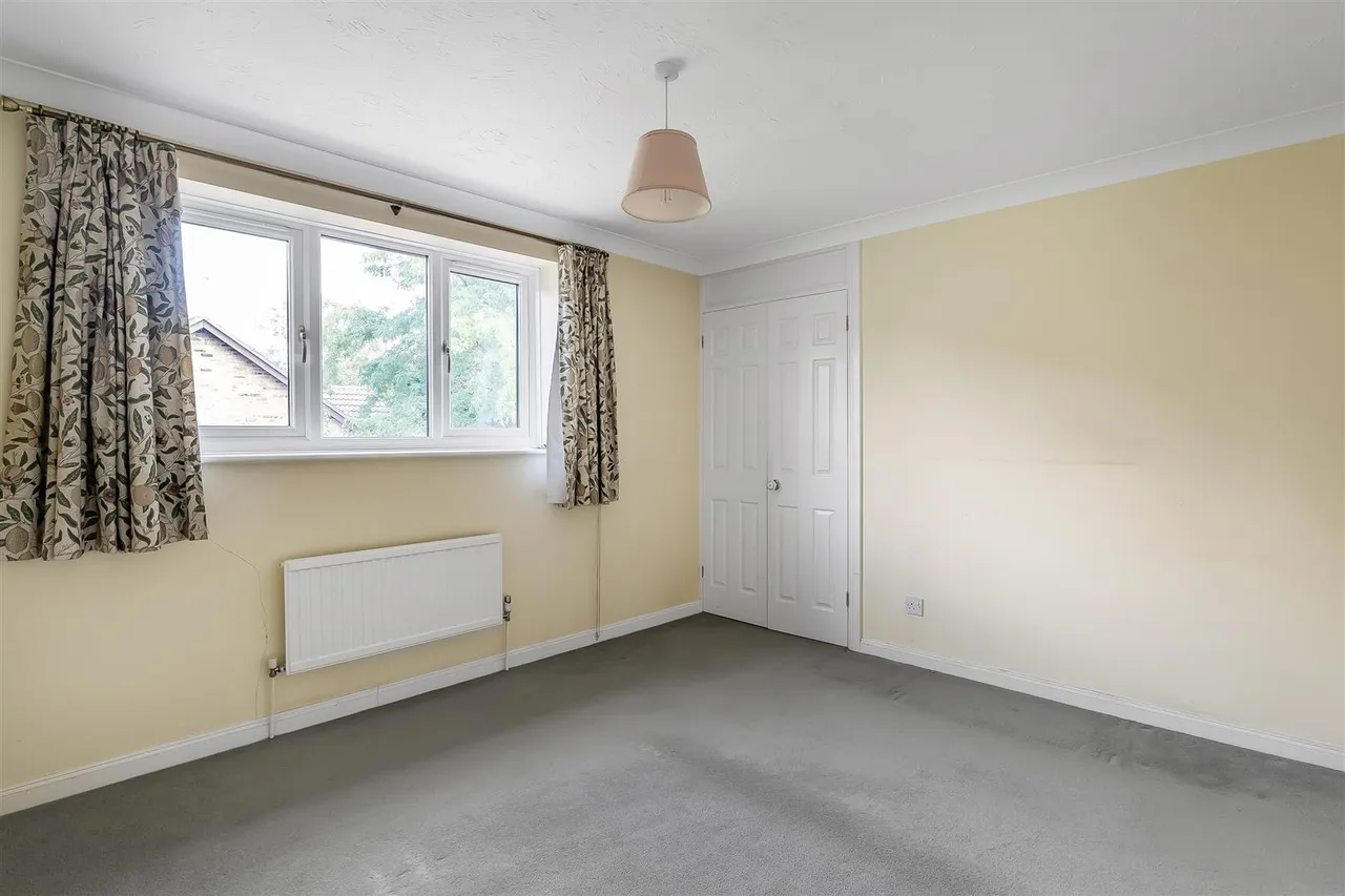 Ashwood Park, Fetcham, KT22, photo 8