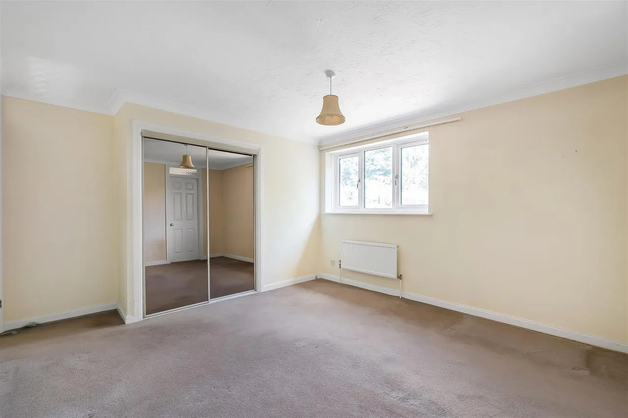 Ashwood Park, Fetcham, KT22, photo 14