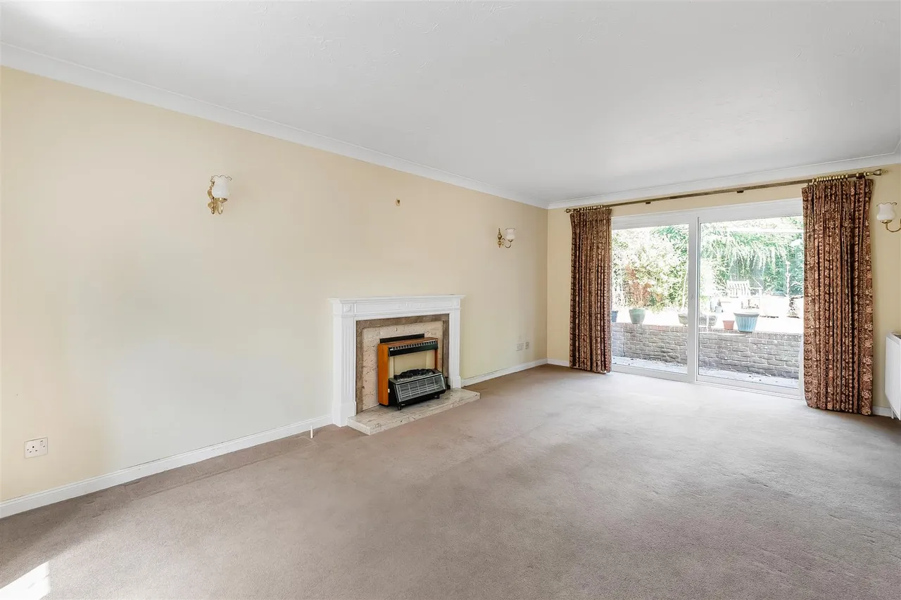 Ashwood Park, Fetcham, KT22, photo 7