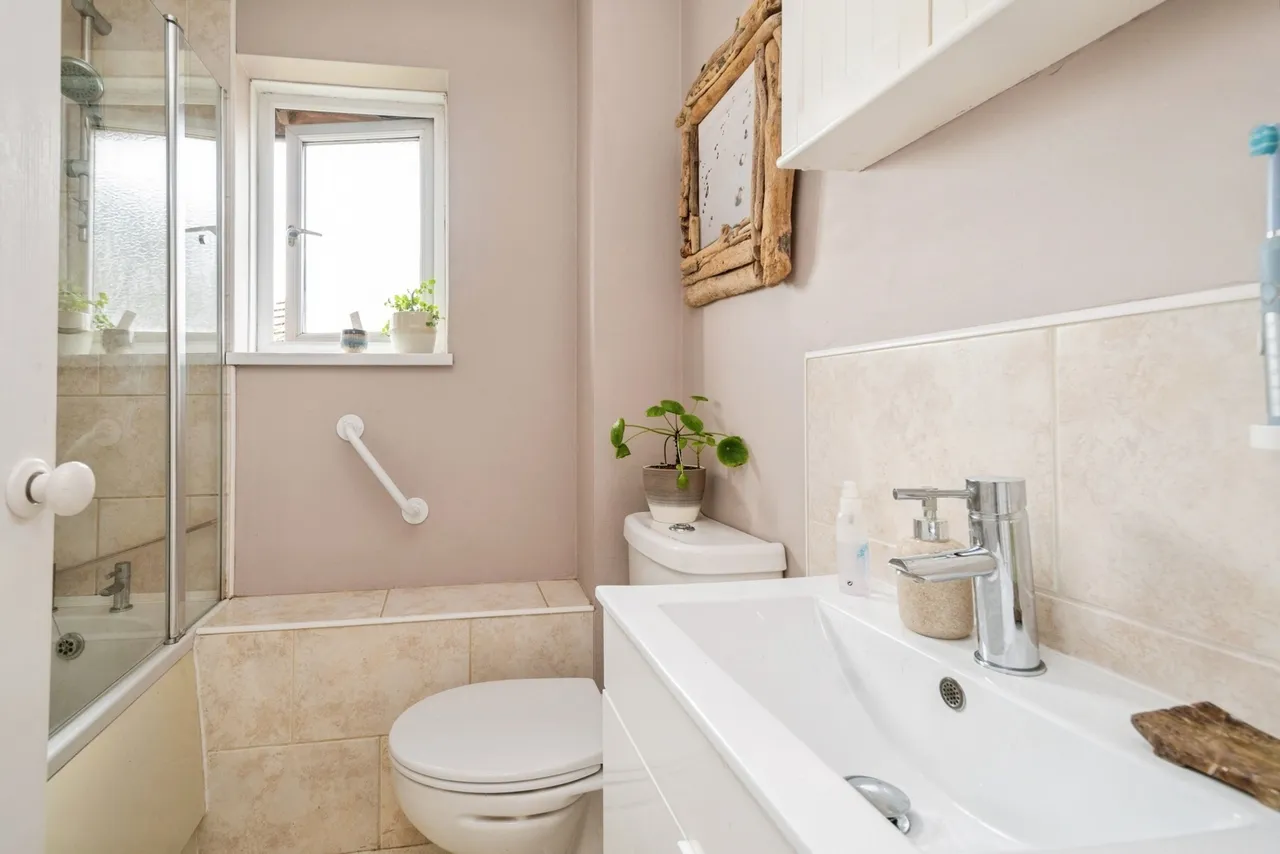 Kingsley Court, St. Columb, TR9, photo 19