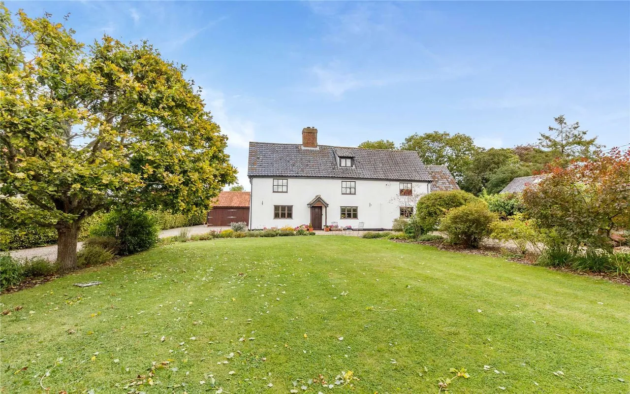 5 bed house for sale — Bunwell Street, Bunwell, Norwich, Norfolk, NR16 1NA