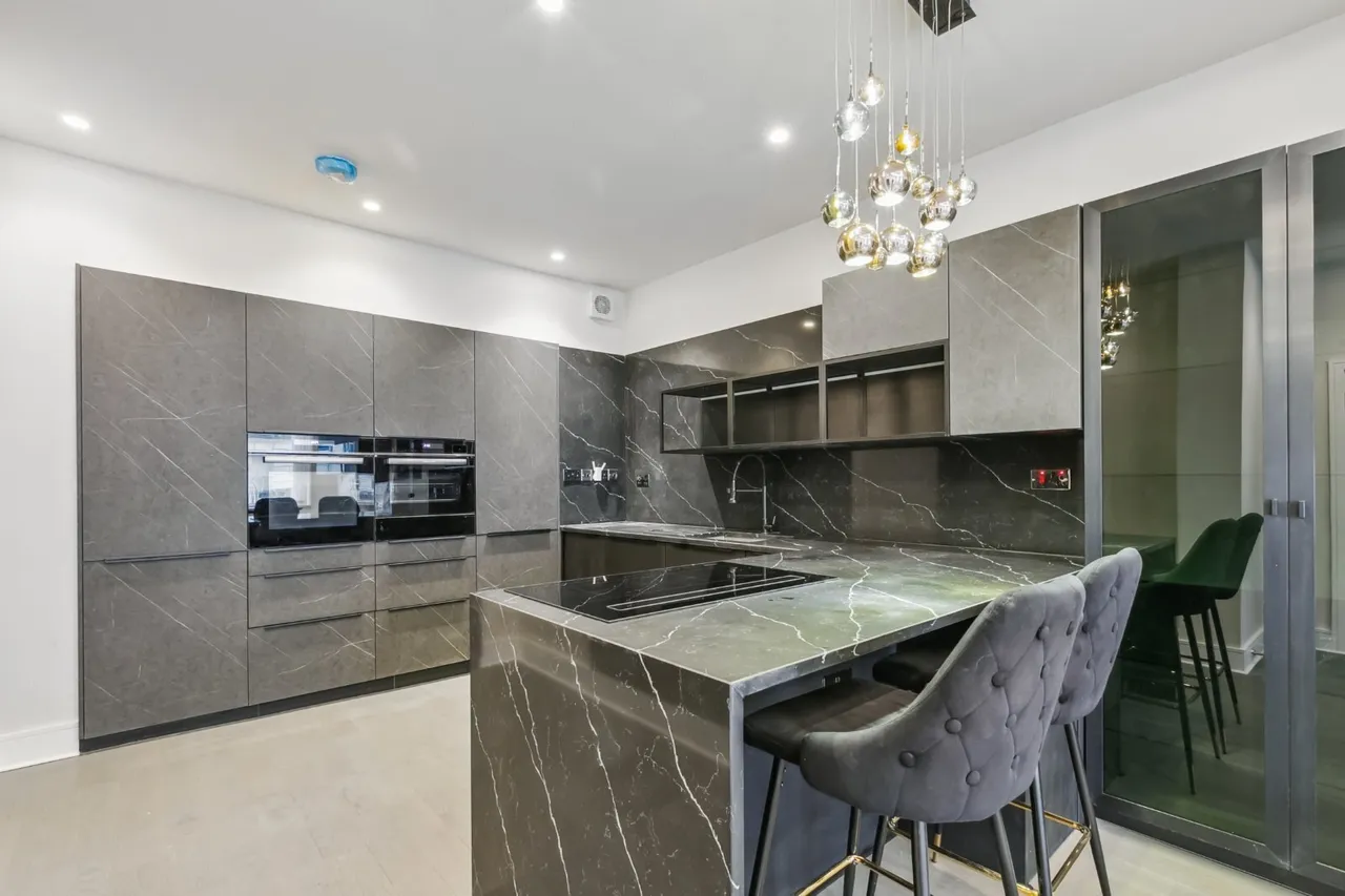 3 bed house to rent, Upper Berkeley Street, London, W1H