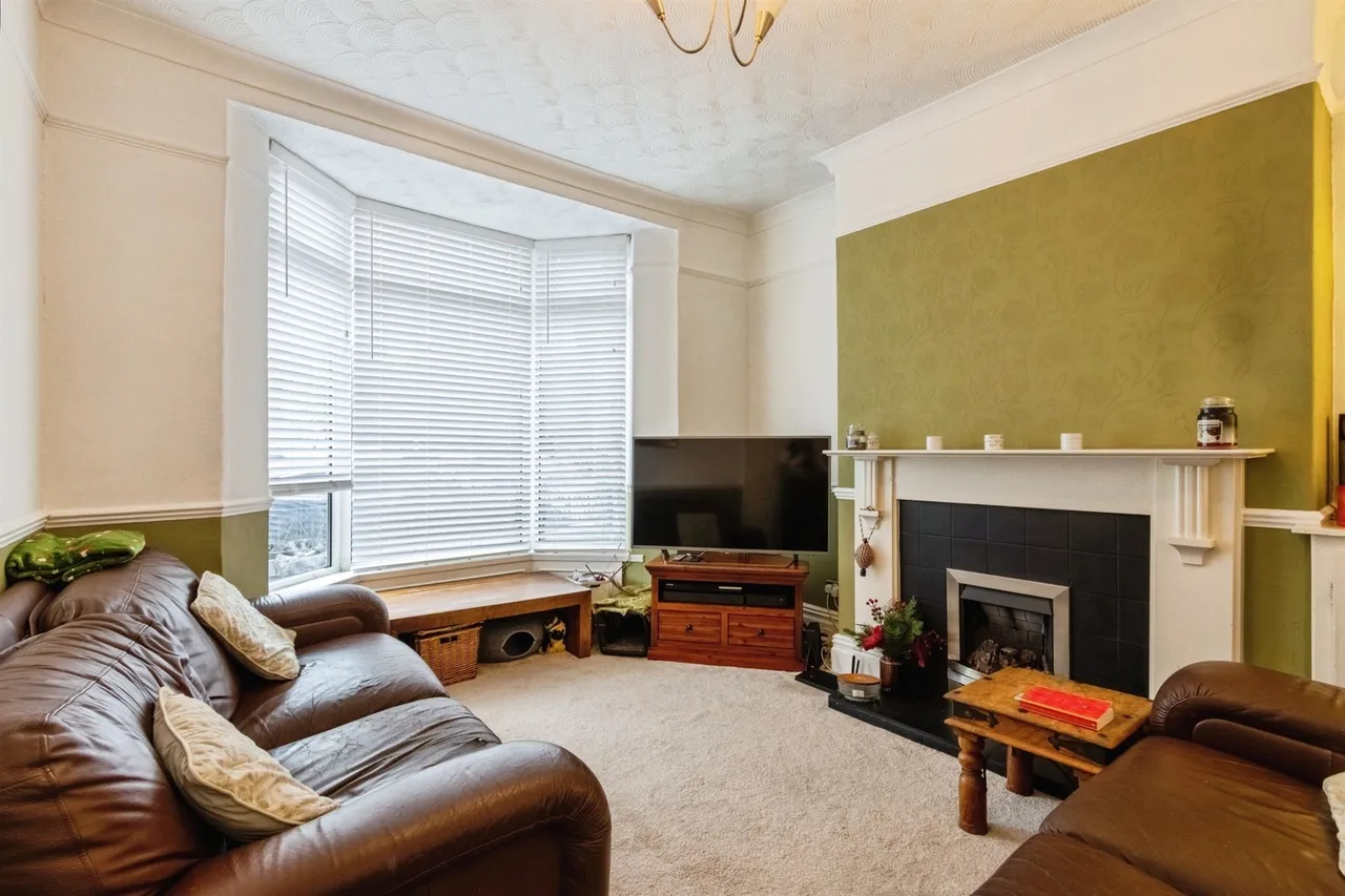 Longman Road, Barnsley, photo 5