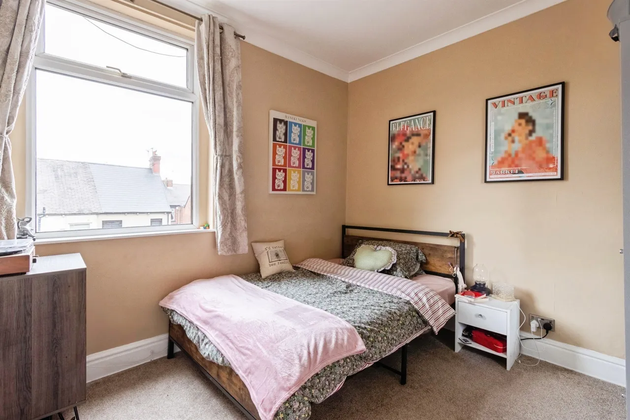 Longman Road, Barnsley, photo 9