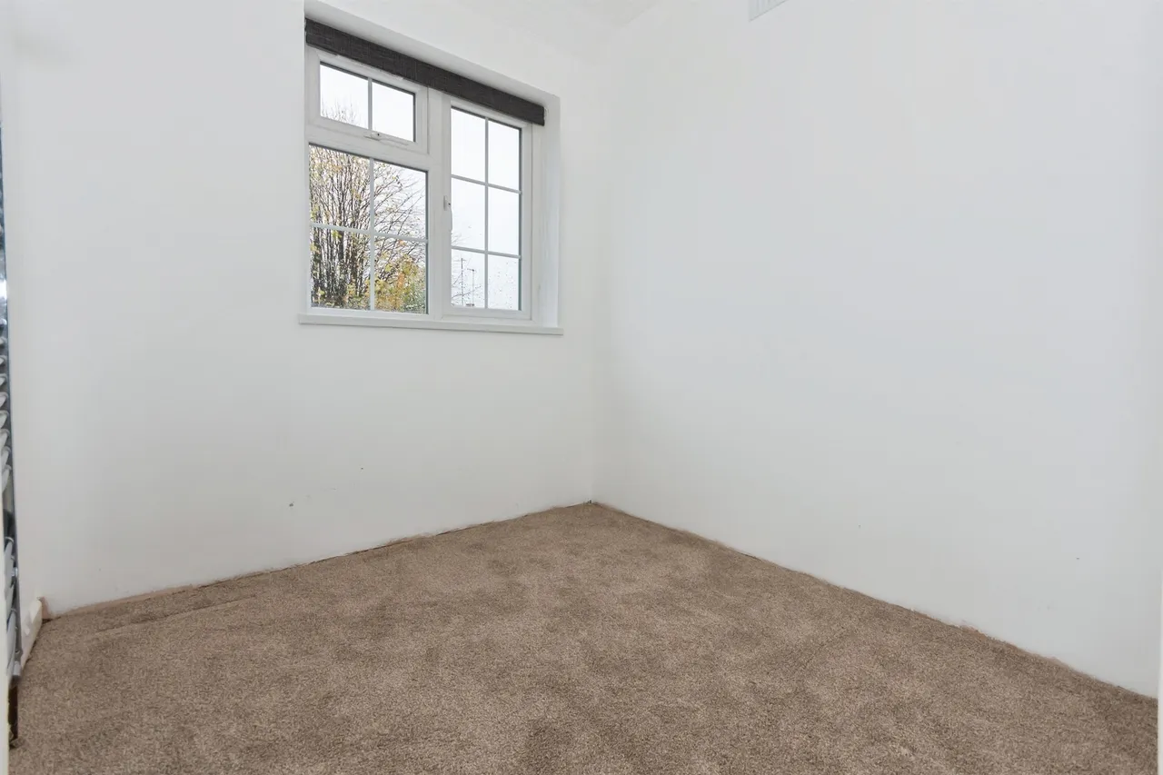 Hawthorn Croft, Oldbury, photo 12