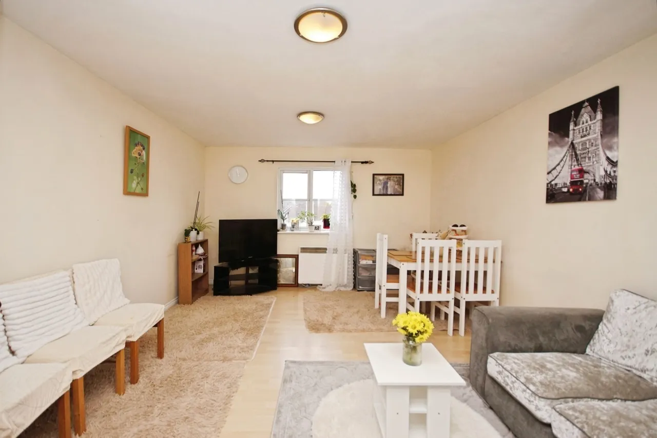 Snowberry Close, Bradley Stoke, Bristol, BS32, photo 2
