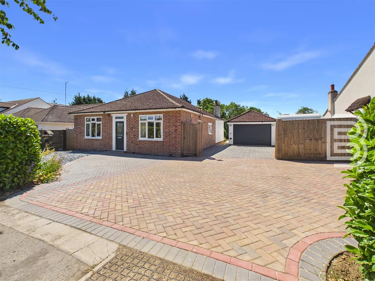 4 bed house for sale, Crick Road, Hillmorton