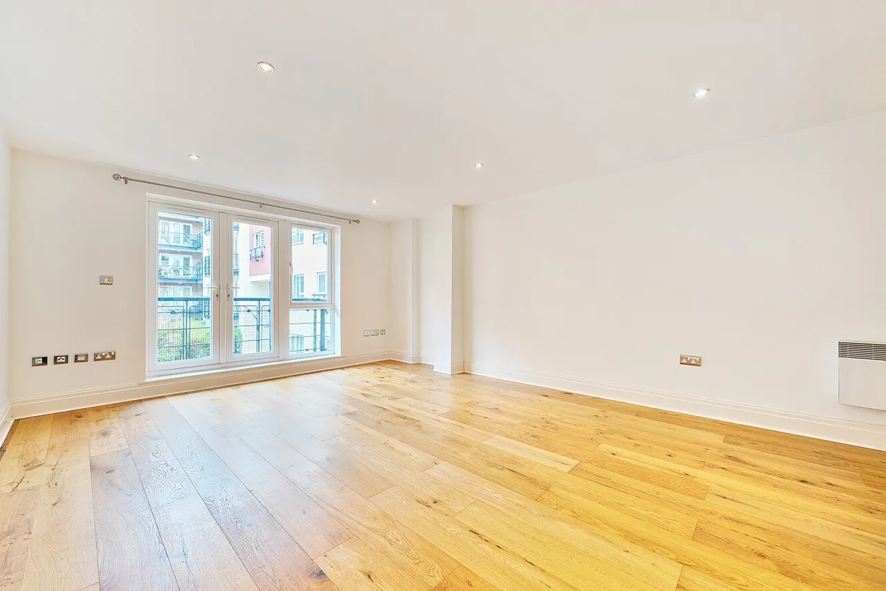 Seven Kings Way, Kingston Upon Thames, Surrey, KT2, photo 2