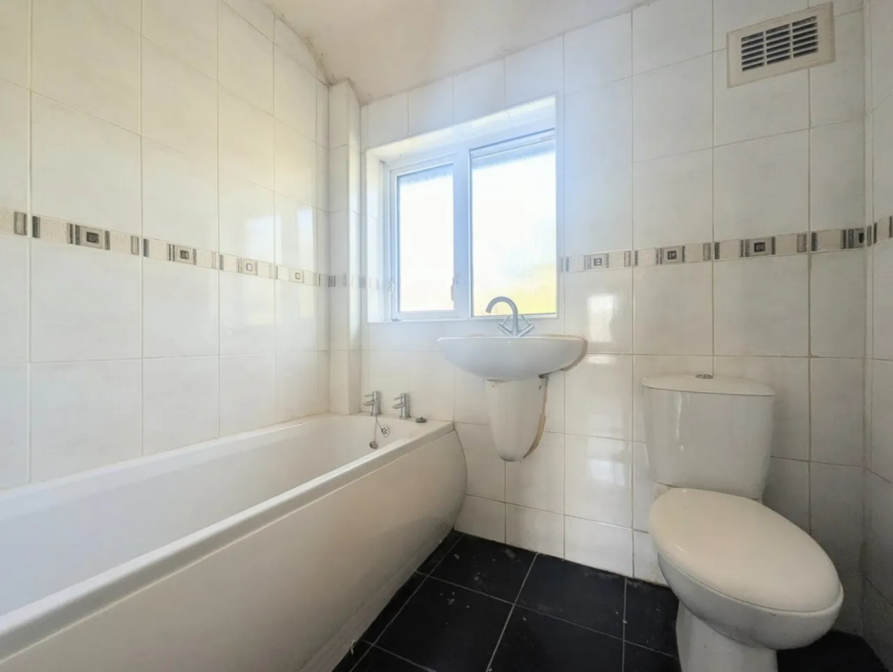Elder Road, Deighton, photo 6