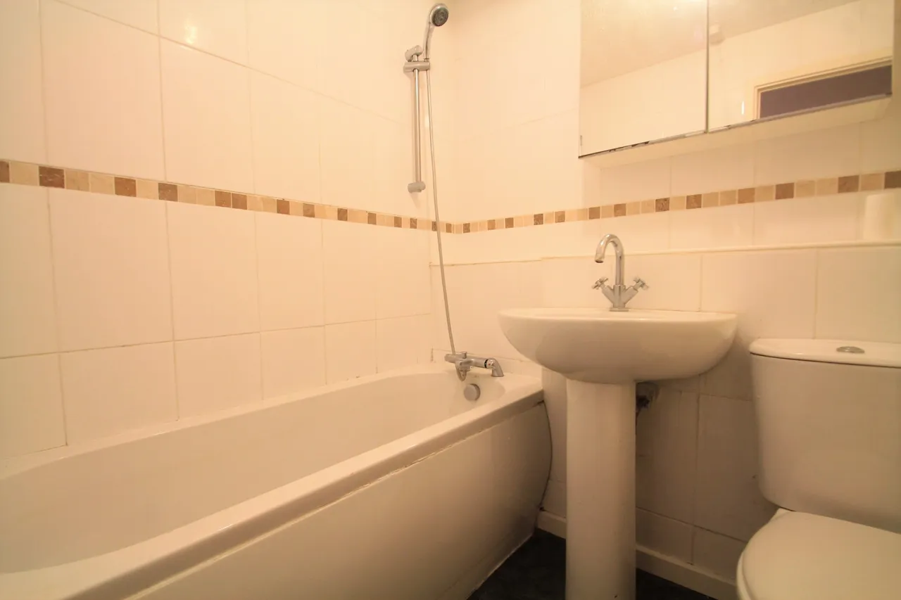 Fox Hollow Drive, Bexleyheath, photo 3