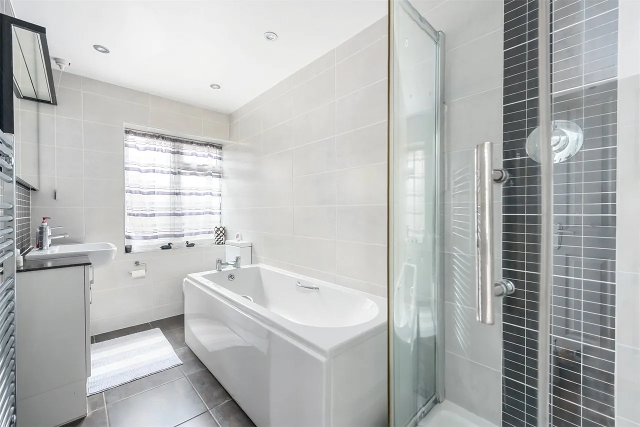 Pondtail Road, Fleet, GU51, photo 9