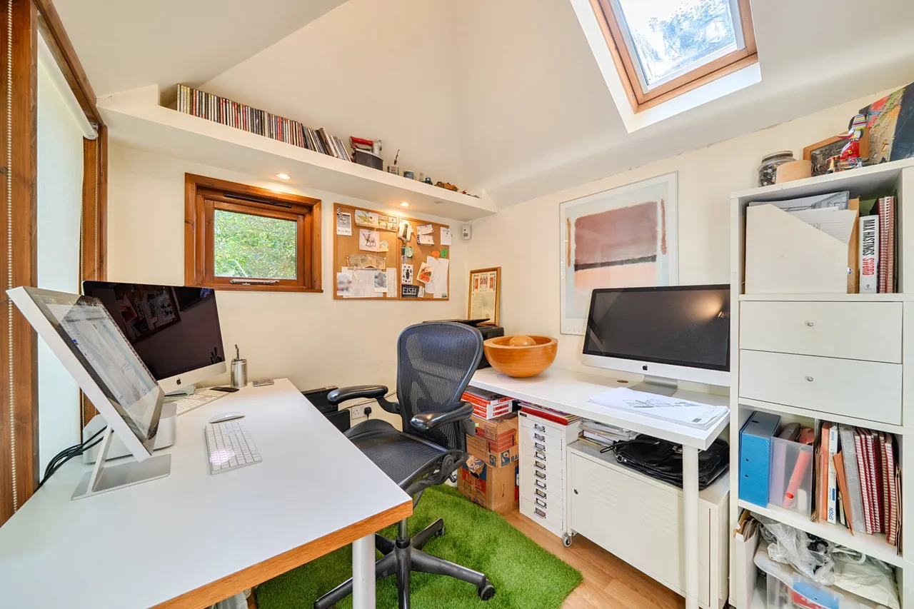 Whitelands Avenue, Chorleywood, WD3, photo 18