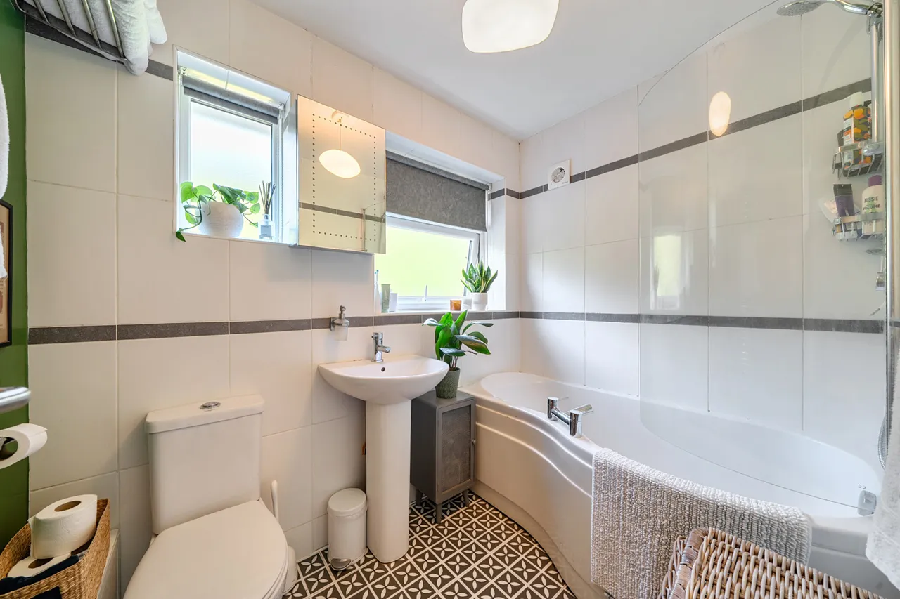 Whitelands Avenue, Chorleywood, WD3, photo 9