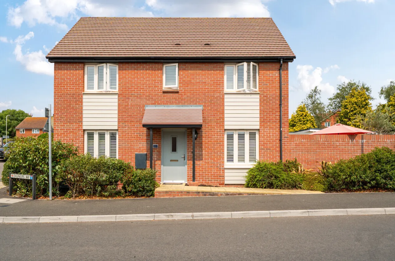 3 bed property for sale — Engineers Way, Exmouth, Devon, EX8