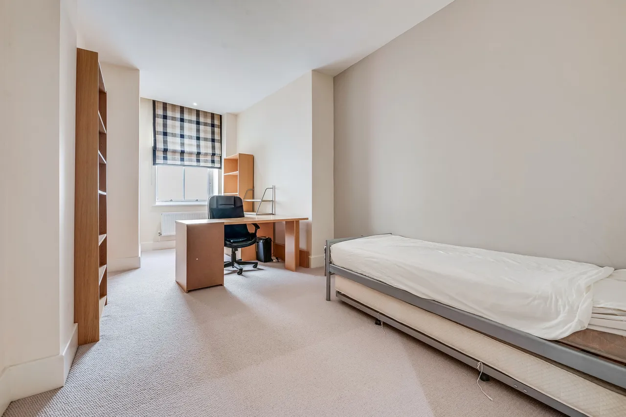 Flat 1, 1A High Street, Chelmsford, Essex, CM1 1BE, photo 9