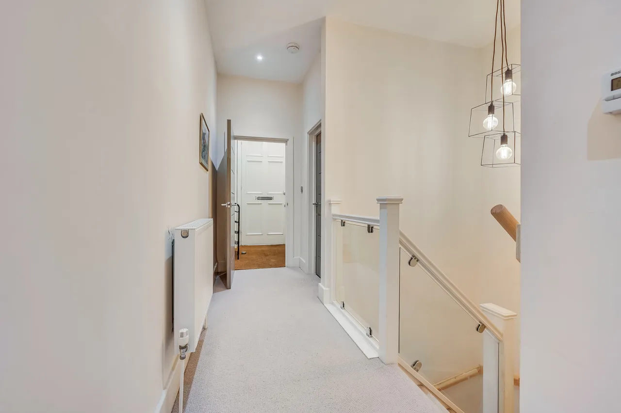 Flat 1, 1A High Street, Chelmsford, Essex, CM1 1BE, photo 11